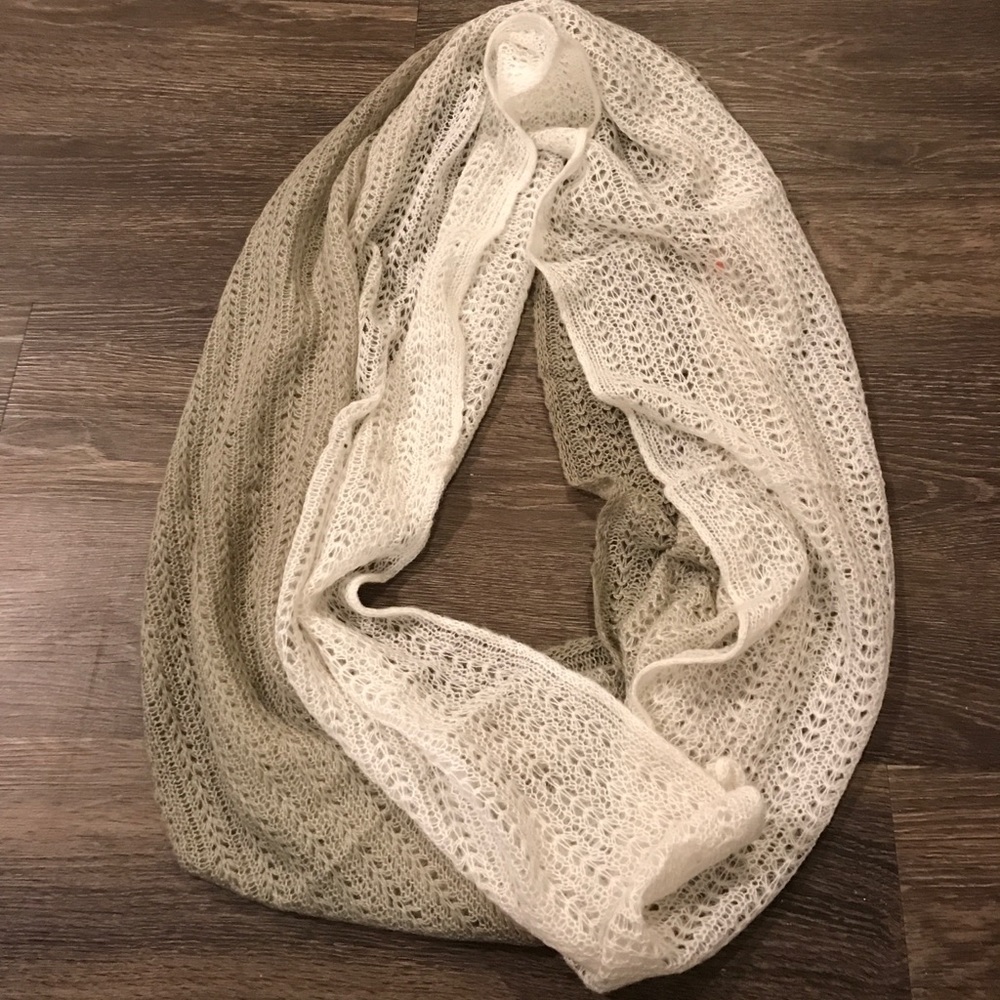 Tan/ cream infinity scarf. Good condition.